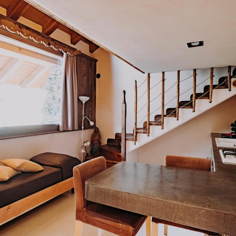 Maison Rosset agriturismo, camere, APPARTAMENTI e spa in Valle d'Aosta - Camera Quadrupla con Bagno Privato - 16