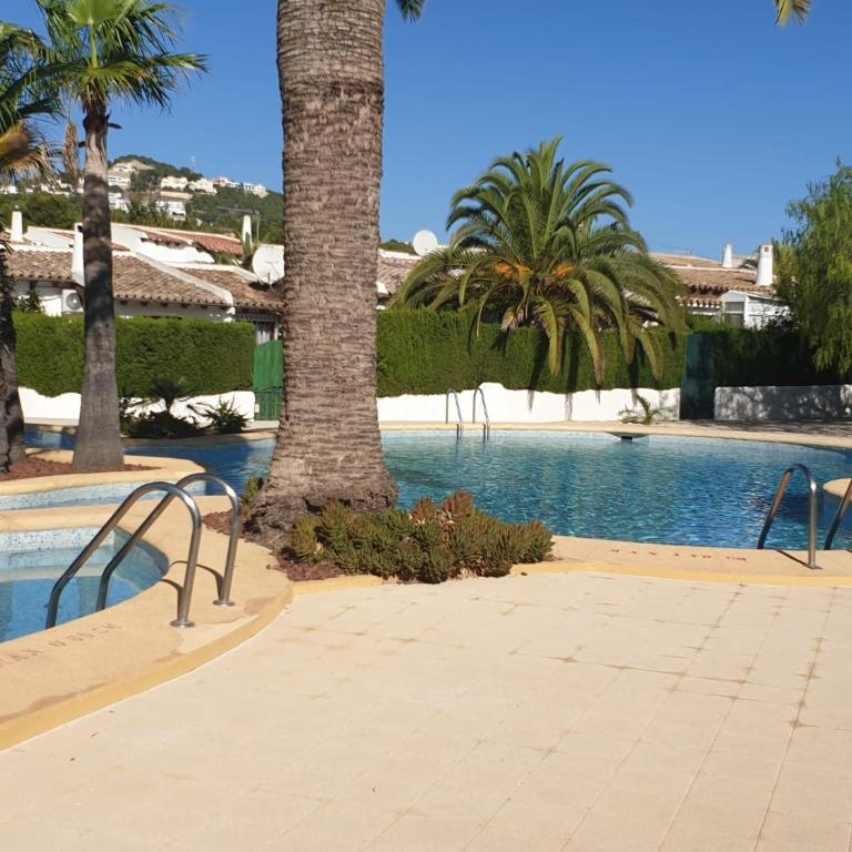 Rafol - Casa adosada con piscina comunitaria y tenis comunitario - Casa Unifamiliar de 3 dormitorios - 5
