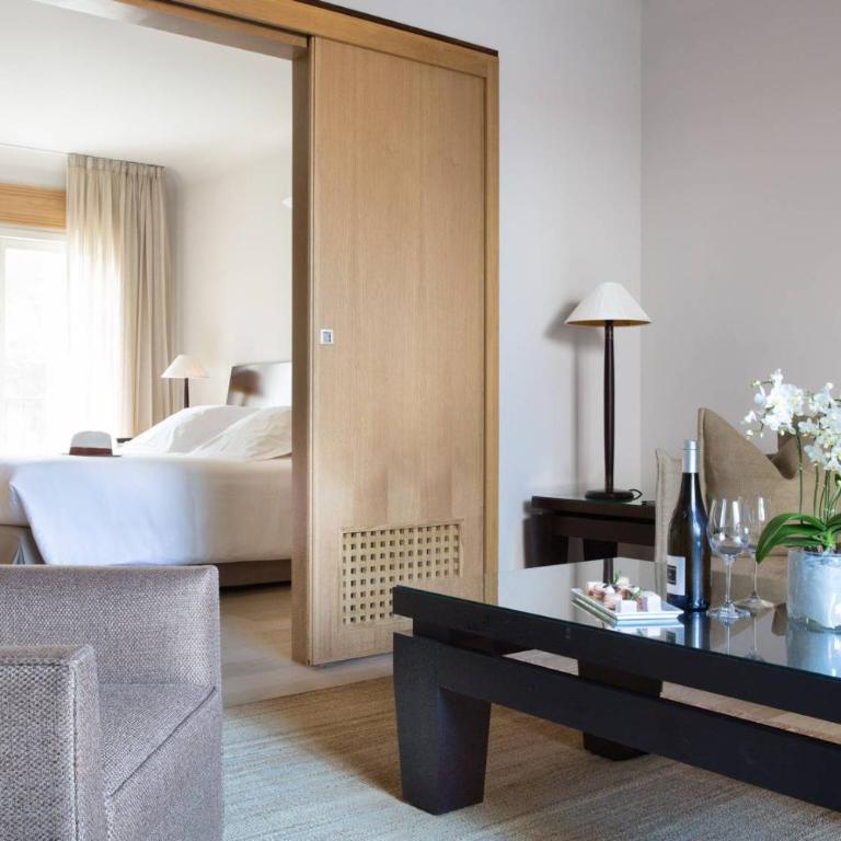 La Villa Calvi - Suite 2 Chambres avec 2 Salles de Bains - Vue sur Mer - 4