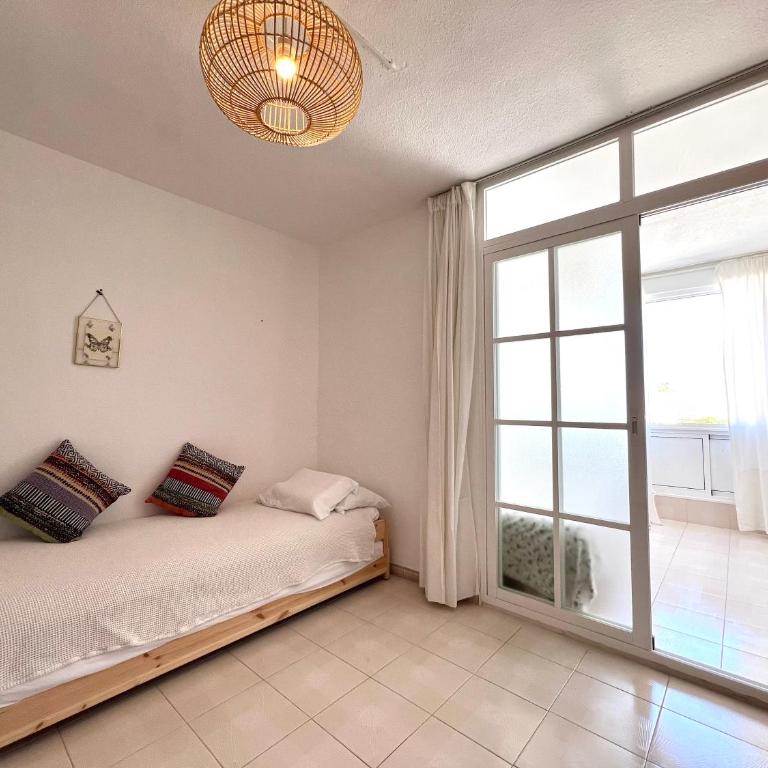 En Carihuela con vistas y plaza de garaje, Nucleo Cristal - Apartamento de 3 dormitorios - 18