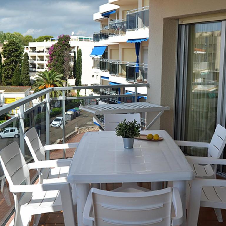 Playa Marina - Apartamento de 3 dormitorios - 16