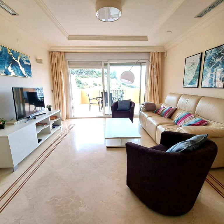 Aloha Hill Club - Apartamento Superior de 2 dormitorios (2-4 adultos) - 7
