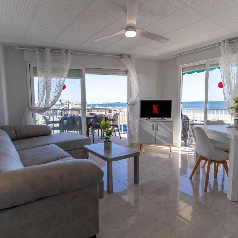 rentafive - Primera Línea - Terraza - Reformado - Apartamento con vistas al mar - 4