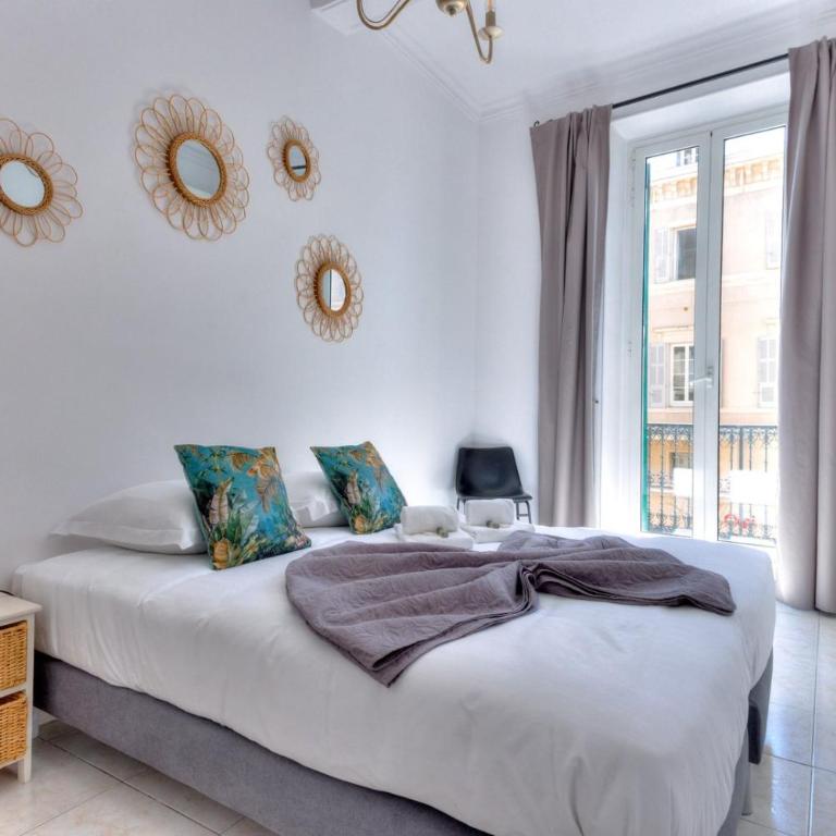 LE FELIX au cœur du centre-ville, emplacement idéal pour loisirs ou congrès - Appartement 1 Chambre - 14