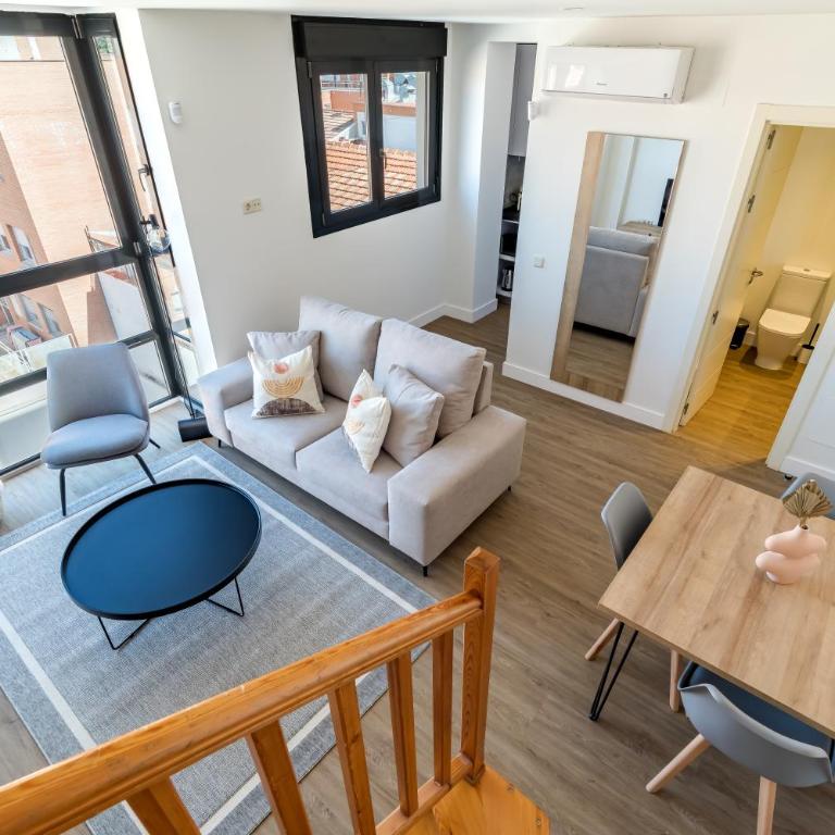 Caterina Cuatro Torres - Apartamento con terraza - 1