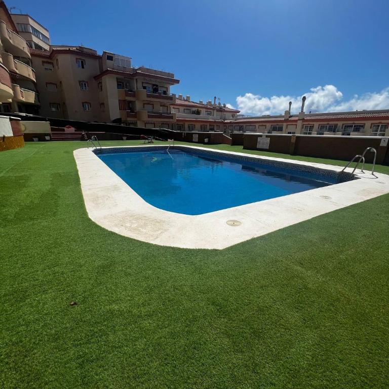 Large Apartment with Sea Views & Terrace - One-Bedroom Apartment - 29