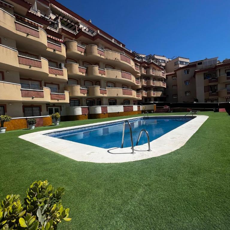Large Apartment with Sea Views & Terrace - One-Bedroom Apartment - 32