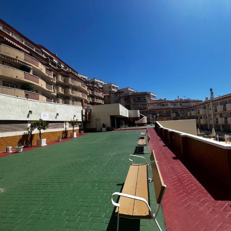 Large Apartment with Sea Views & Terrace - One-Bedroom Apartment - 36