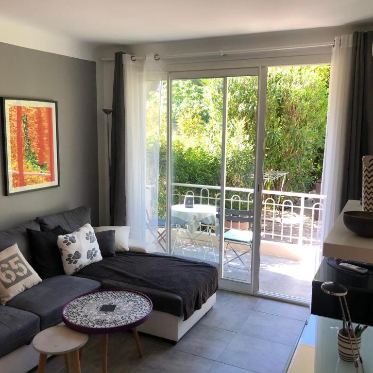 Stylish Cannes Apartment,only 60m to Sandy Beach, Privat 80m2 Garden, Central Location - Appartement - Vue sur Jardin - 20