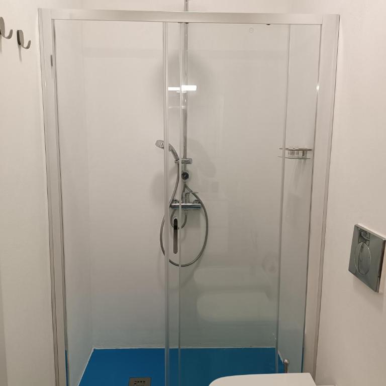 B&B Napoli Fuorigrotta - Double Room with Private Bathroom - 6