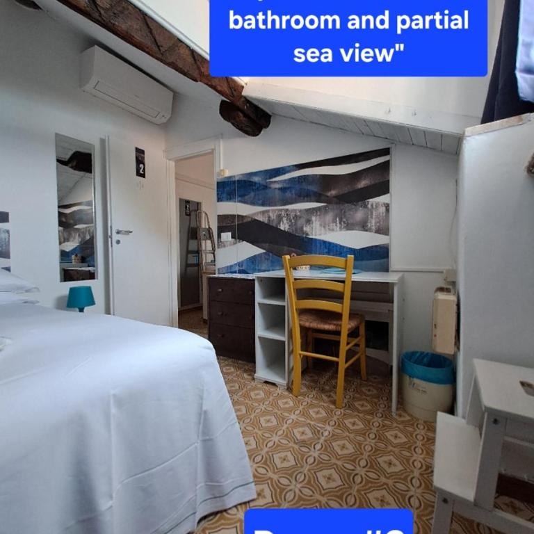 Albergo Barbara - Double Room with Private External Bathroom and Partial Sea View - 9