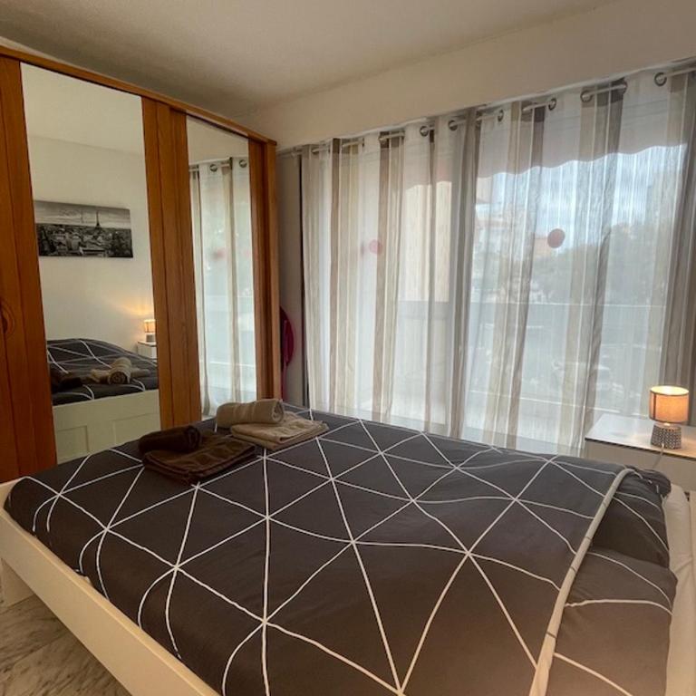 JUAN LES PINS, T2 Cosy et confortable, avec PARKING en sous-sol, proche plages et commerces - One-Bedroom Apartment - 16