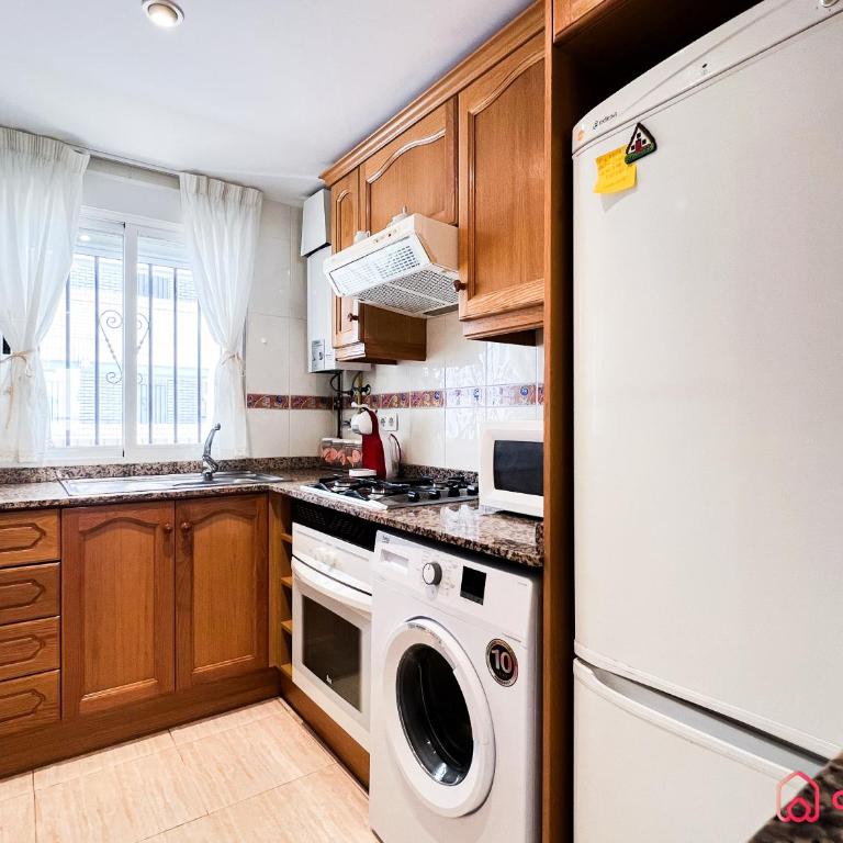 Vistoso y Colorido - Apartamento de 2 dormitorios - 35