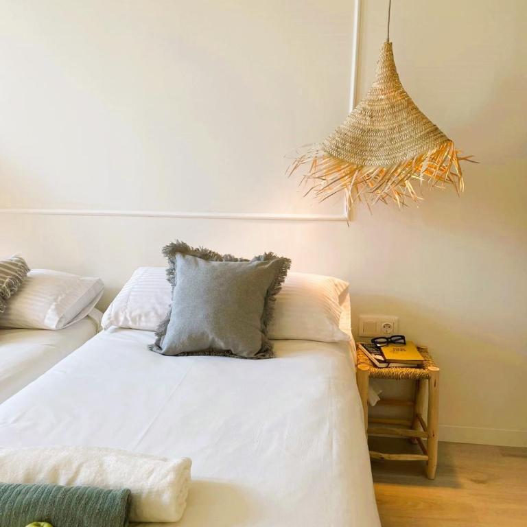 COLLECTION PORT - B&B Boutique , Alicante Center - Deluxe Double Room with Shower - 5