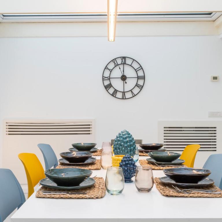 Addaura Home - Three-Bedroom Apartment - 19
