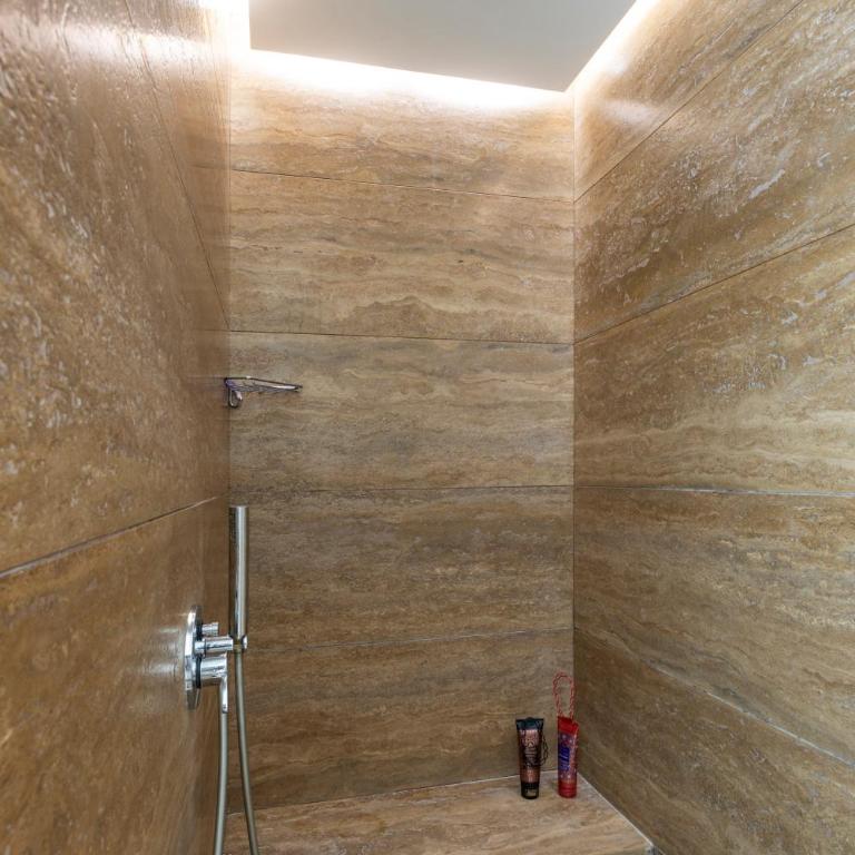 Addaura Home - Three-Bedroom Apartment - 39