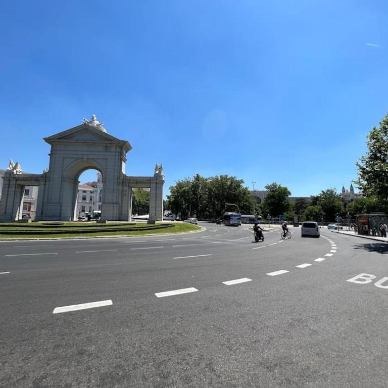 Studio next to Parque del Oeste - One-Bedroom Apartment - 19