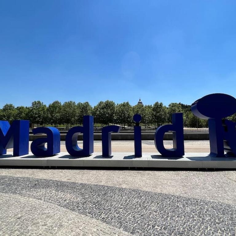 Studio next to Parque del Oeste - One-Bedroom Apartment - 24