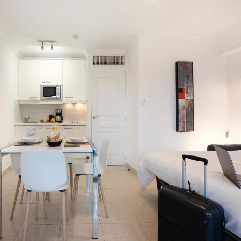 Nemea Appart Hotel Le Lido Cagnes sur Mer - Studio-Apartment - 6