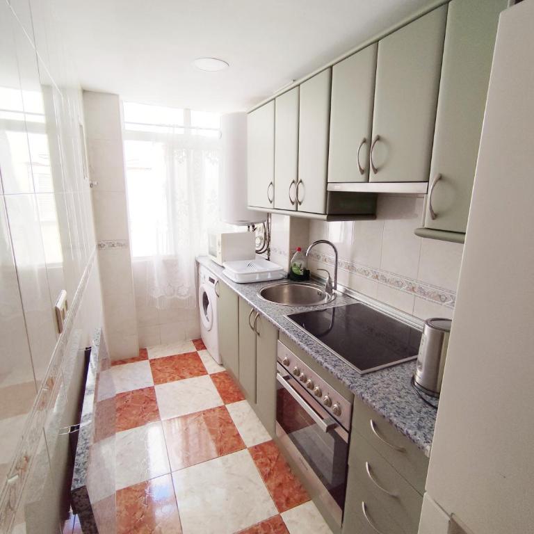 Amplio apartamento de 3 Habitaciones en el Centro de Málaga - Apartamento de 3 dormitorios - 25