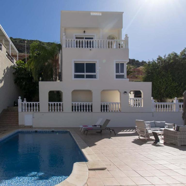 Villa Catherine - Villa con piscina privada - 14