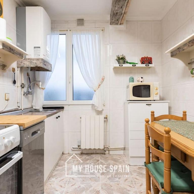 MyHouseSpain - Amplio piso cerca del centro - Apartamento de 3 dormitorios - 5