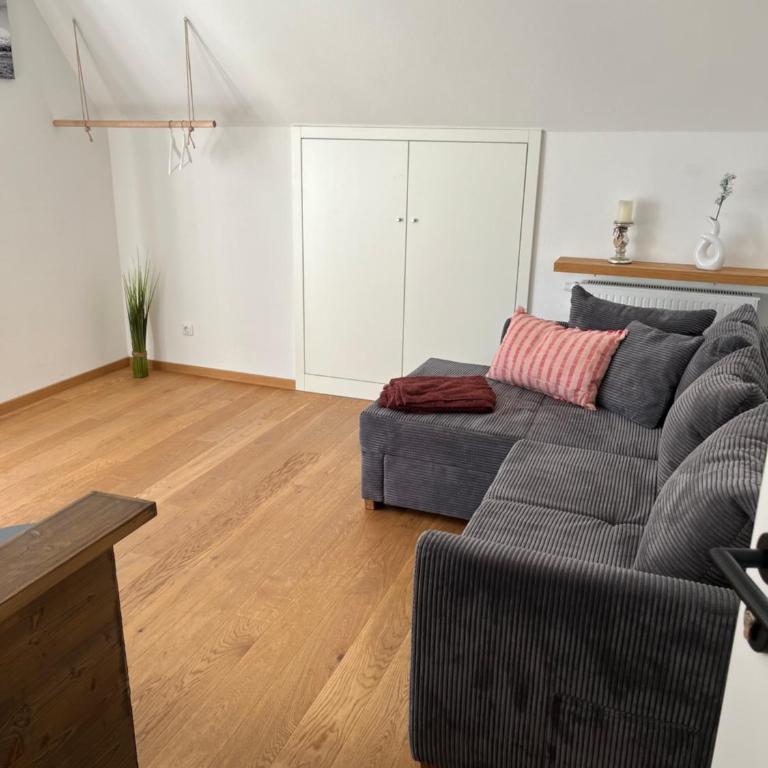Fühl dich wie daheim - Apartment with Balcony - 11