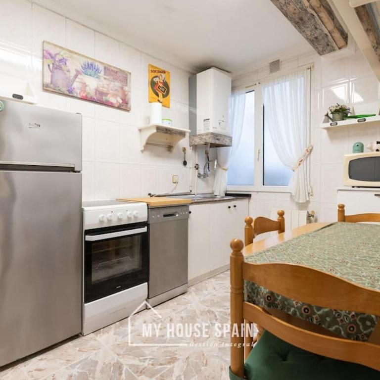 MyHouseSpain - Amplio piso cerca del centro - Apartamento de 3 dormitorios - 11