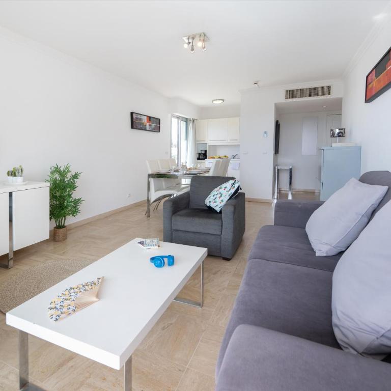 Nemea Appart Hotel Le Lido Cagnes sur Mer - Apartment mit 2 Schlafzimmern und Poolblick (6 Erwachsene) - 2