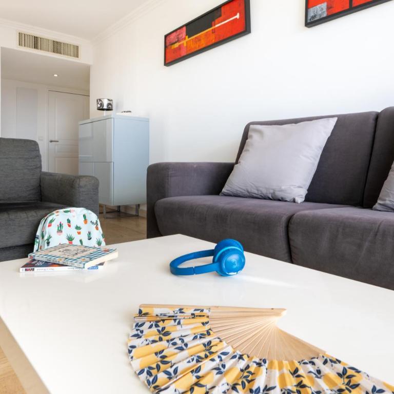 Nemea Appart Hotel Le Lido Cagnes sur Mer - Apartment mit 2 Schlafzimmern und Poolblick (6 Erwachsene) - 3