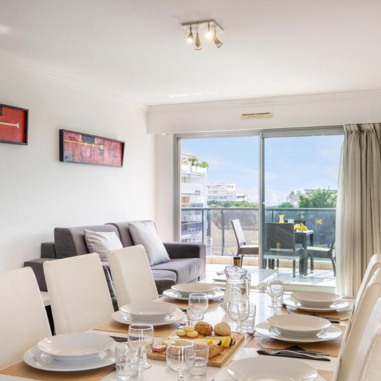 Nemea Appart Hotel Le Lido Cagnes sur Mer - Apartment mit 2 Schlafzimmern und Poolblick (6 Erwachsene) - 5