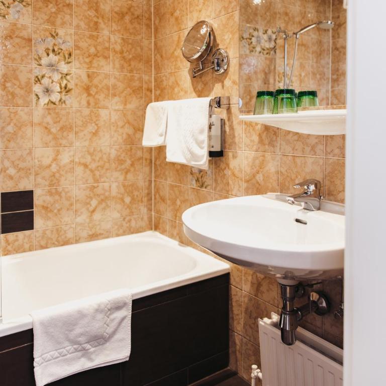 Hotel Kaiserhof - Chambre Double Confort - 4