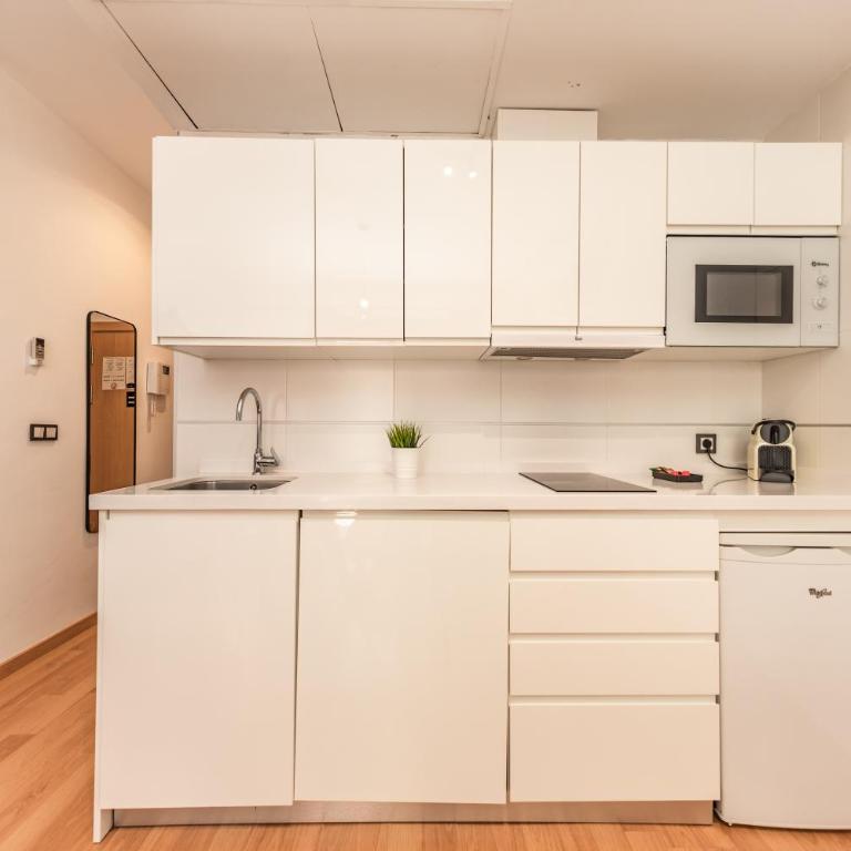 Industrial studio in the city center by REMS - Apartamento de 1 dormitorio - 6