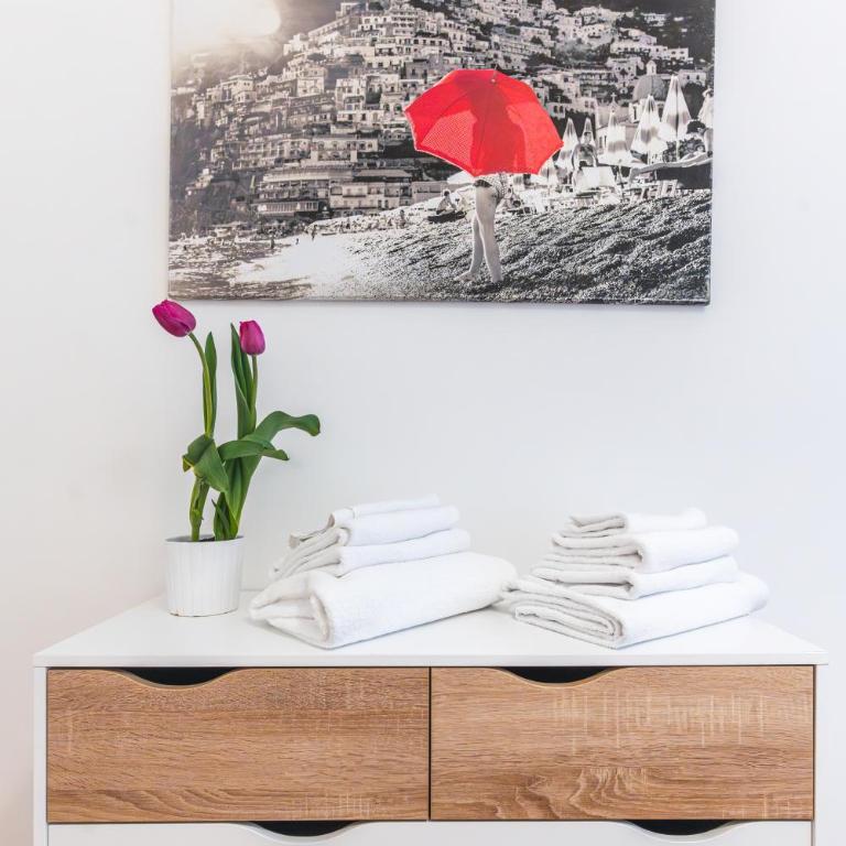 Apartment Giuliani - Three-Bedroom Apartment - 4