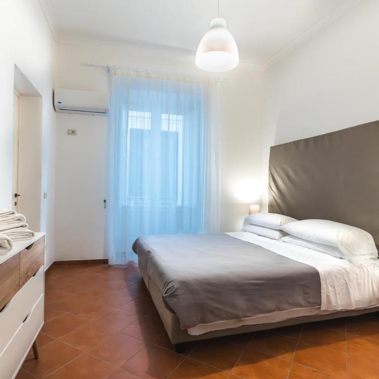Apartment Giuliani - Three-Bedroom Apartment - 3