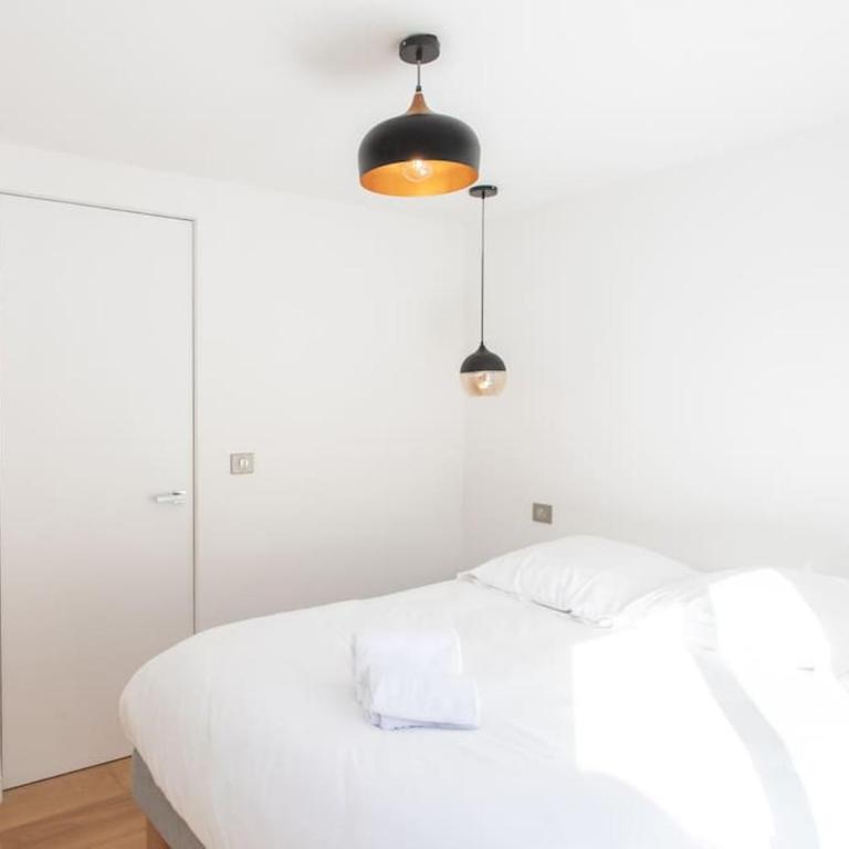 #11 Staywizus - Alex suite terrace parking AC 2 BDR 5mins to sea - Appartement 2 Chambres - 5