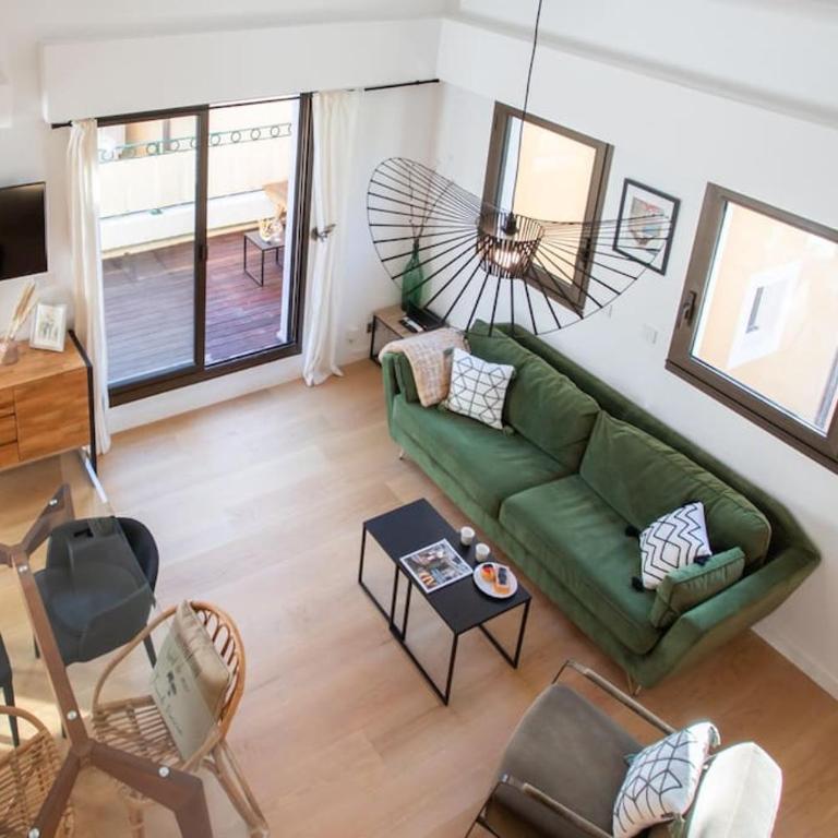 #11 Staywizus - Alex suite terrace parking AC 2 BDR 5mins to sea - Appartement 2 Chambres - 7