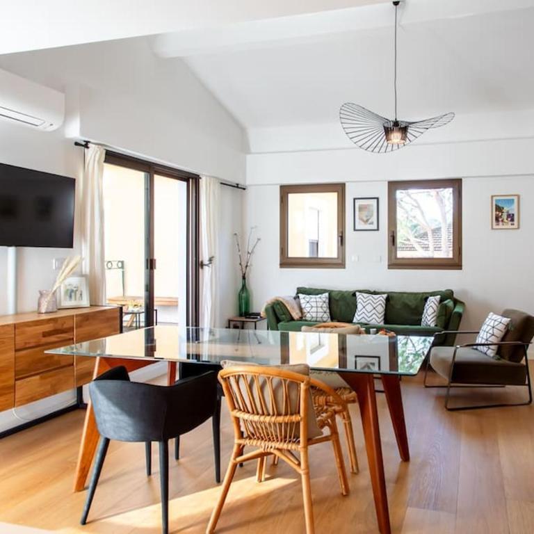 #11 Staywizus - Alex suite terrace parking AC 2 BDR 5mins to sea - Appartement 2 Chambres - 15