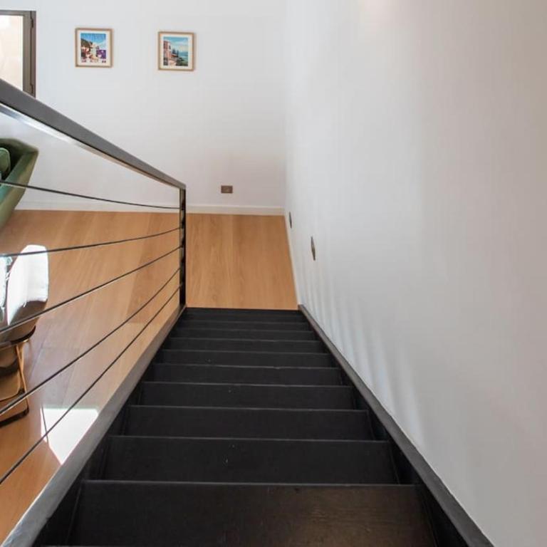 #11 Staywizus - Alex suite terrace parking AC 2 BDR 5mins to sea - Appartement 2 Chambres - 17