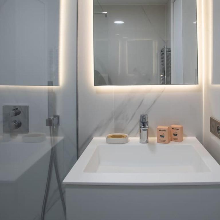 #11 Staywizus - Alex suite terrace parking AC 2 BDR 5mins to sea - Appartement 2 Chambres - 19