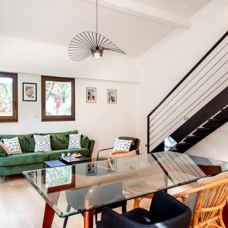 #11 Staywizus - Alex suite terrace parking AC 2 BDR 5mins to sea - Appartement 2 Chambres - 50