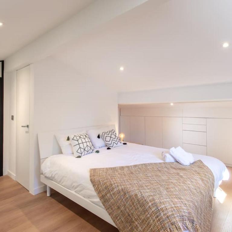#11 Staywizus - Alex suite terrace parking AC 2 BDR 5mins to sea - Appartement 2 Chambres - 52