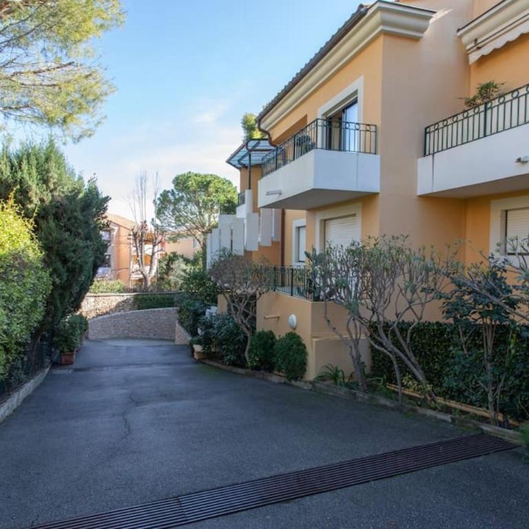 #11 Staywizus - Alex suite terrace parking AC 2 BDR 5mins to sea - Appartement 2 Chambres - 53