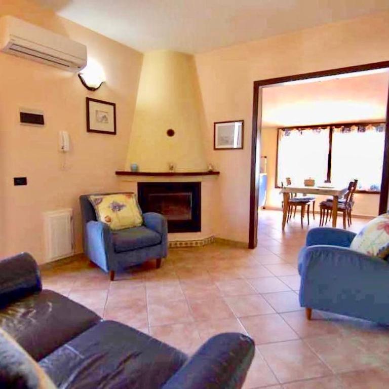 Iss Travel- Casa Pustinu, 2 bedroom-apartment with air conditioning and private garden - Appartamento con 2 Camere da Letto - 7