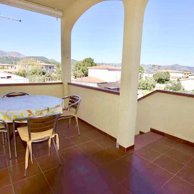 Iss Travel- Casa Pustinu, 2 bedroom-apartment with air conditioning and private garden - Appartamento con 2 Camere da Letto - 3