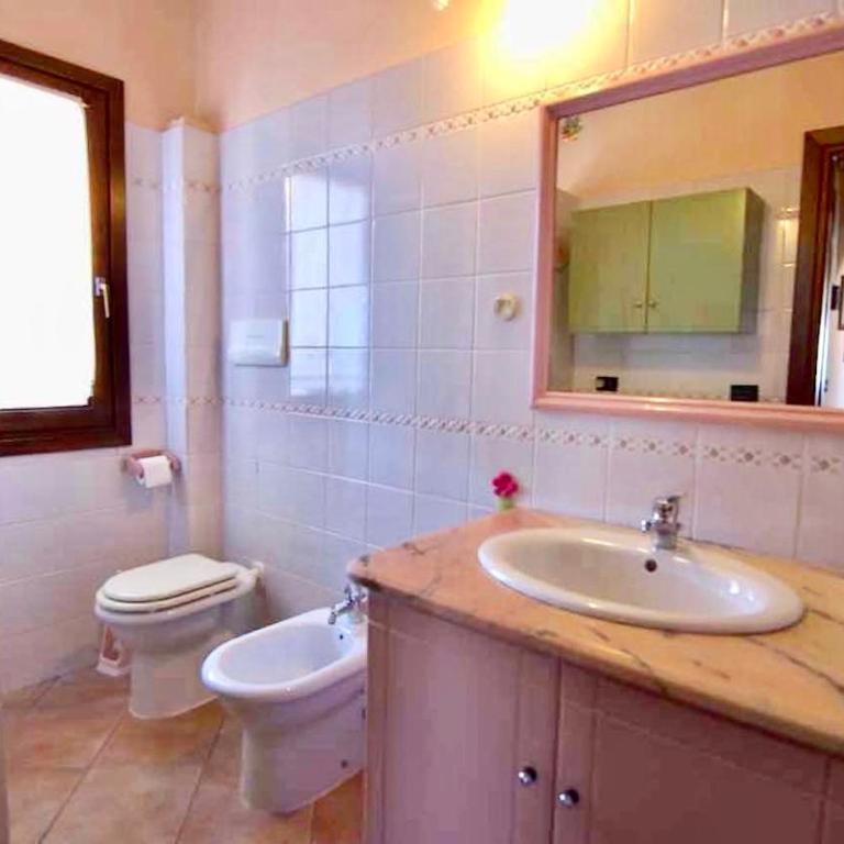 Iss Travel- Casa Pustinu, 2 bedroom-apartment with air conditioning and private garden - Appartamento con 2 Camere da Letto - 11