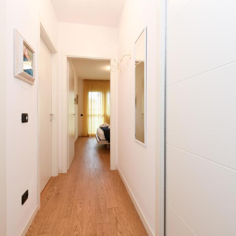 The Wind Rose renovation 2025 DesenzanoLoft Official Partner Homes & Villas by Marriott Bonvoy - Appartamento con Balcone - 24