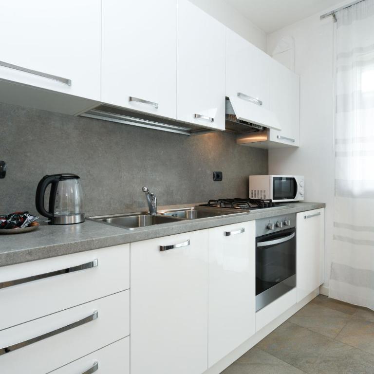 The Wind Rose renovation 2025 DesenzanoLoft Official Partner Homes & Villas by Marriott Bonvoy - Appartamento con Balcone - 20
