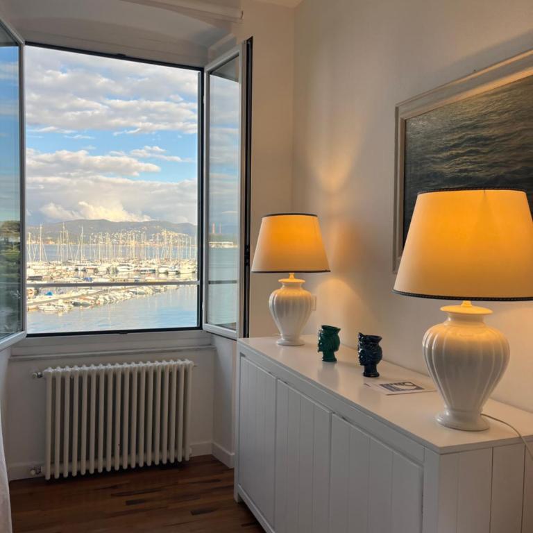 About Italy Holiday Rooms and Apartments - Appartamento con Vista Mare - 2