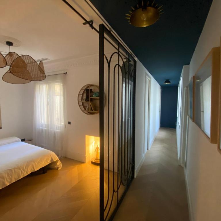 Luxury apartment in Gran Vía - Three-Bedroom Apartment - 12